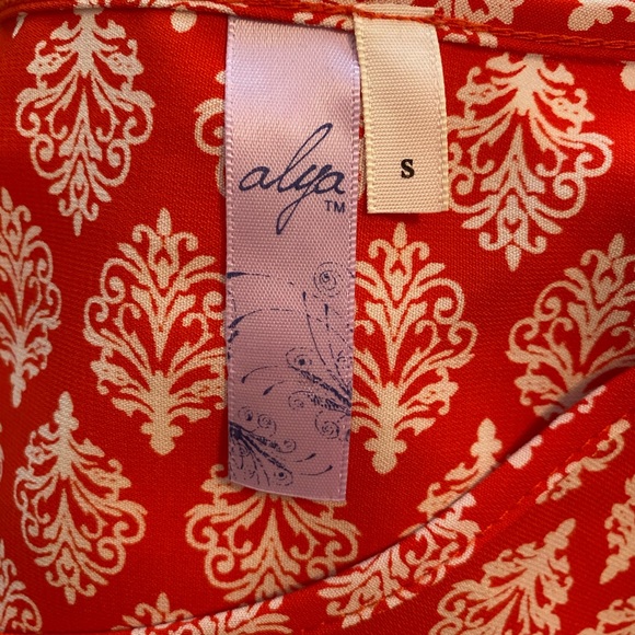 Alya Dress from Franchescas - Picture 3 of 3